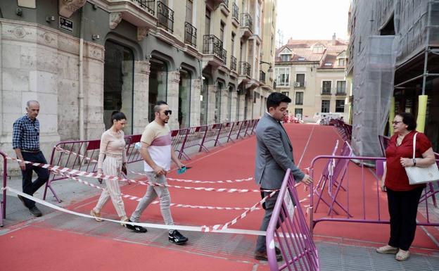 El color rojo de María de Molina se extenderá a las calles Menéndez Pelayo y Claudio Moyano