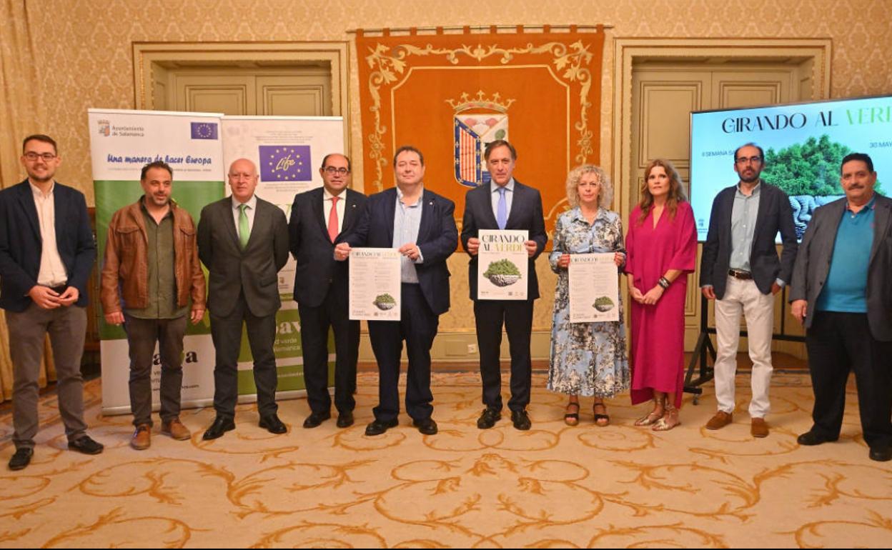 Participantes en la presentación de la Semana Savia. 