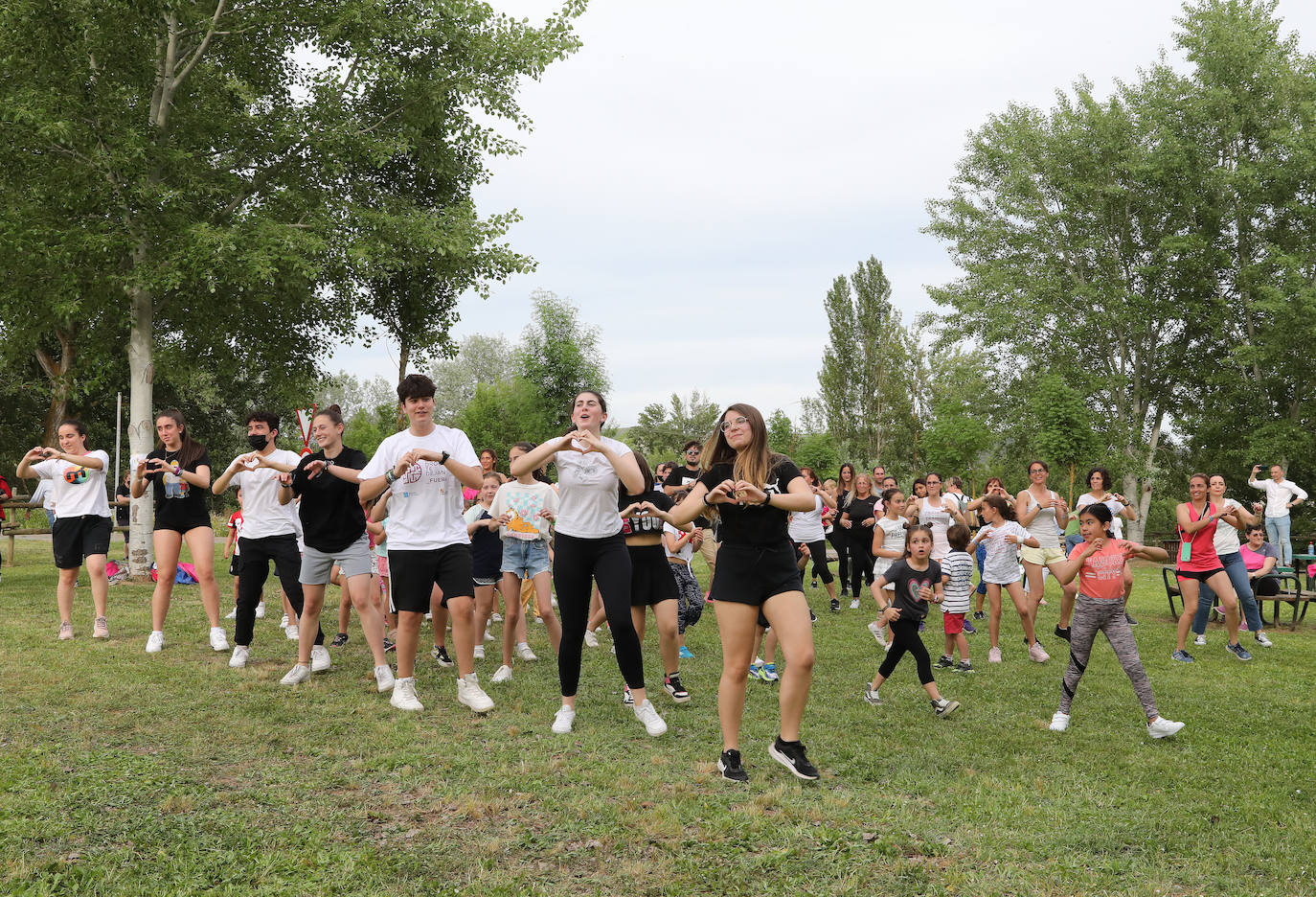 Fotos: Campaña de la asociación Pavia de Palencia contra el acoso escolar