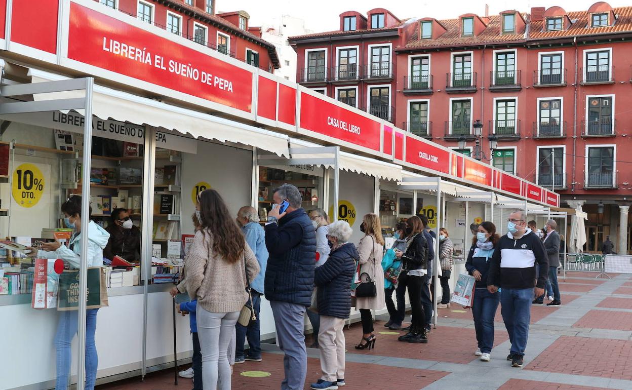 Casetas de la Feria del Libro de Valladolid, en 2020. 