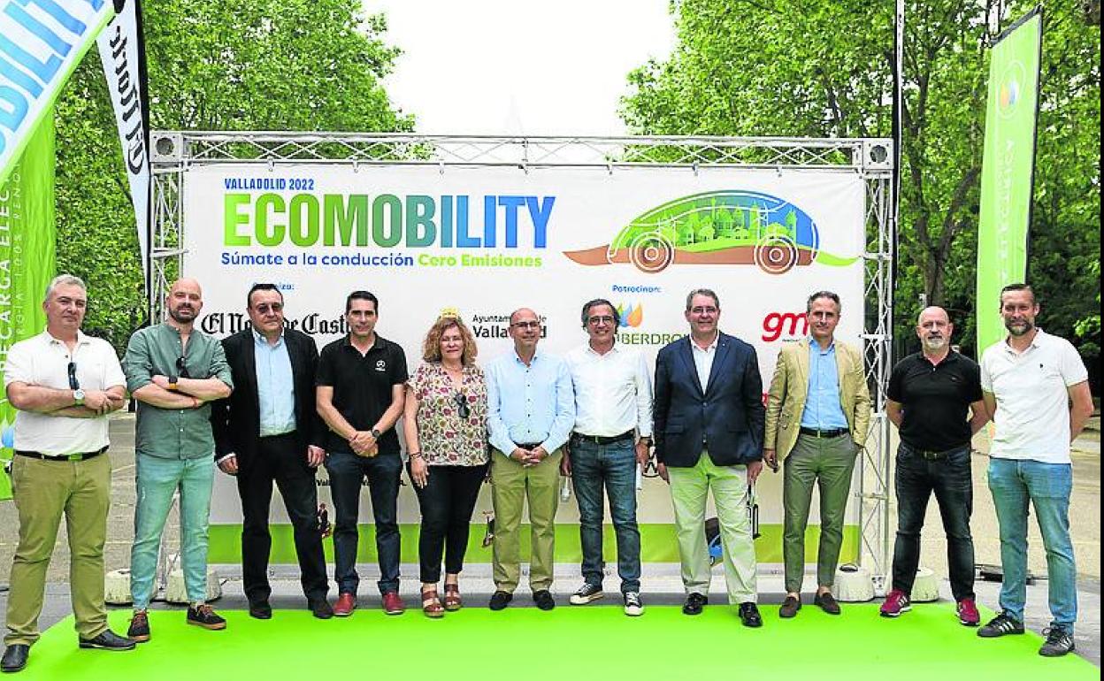 César Villumbrales, Álvaro Rodríguez, Fernando Alfageme, Marco Abajo, Charo Chávez, Luis Vélez, Manuel Salgado, Manuel Rodríguez, Ismael Mirón, Ximo Reig y Alberto Bravo