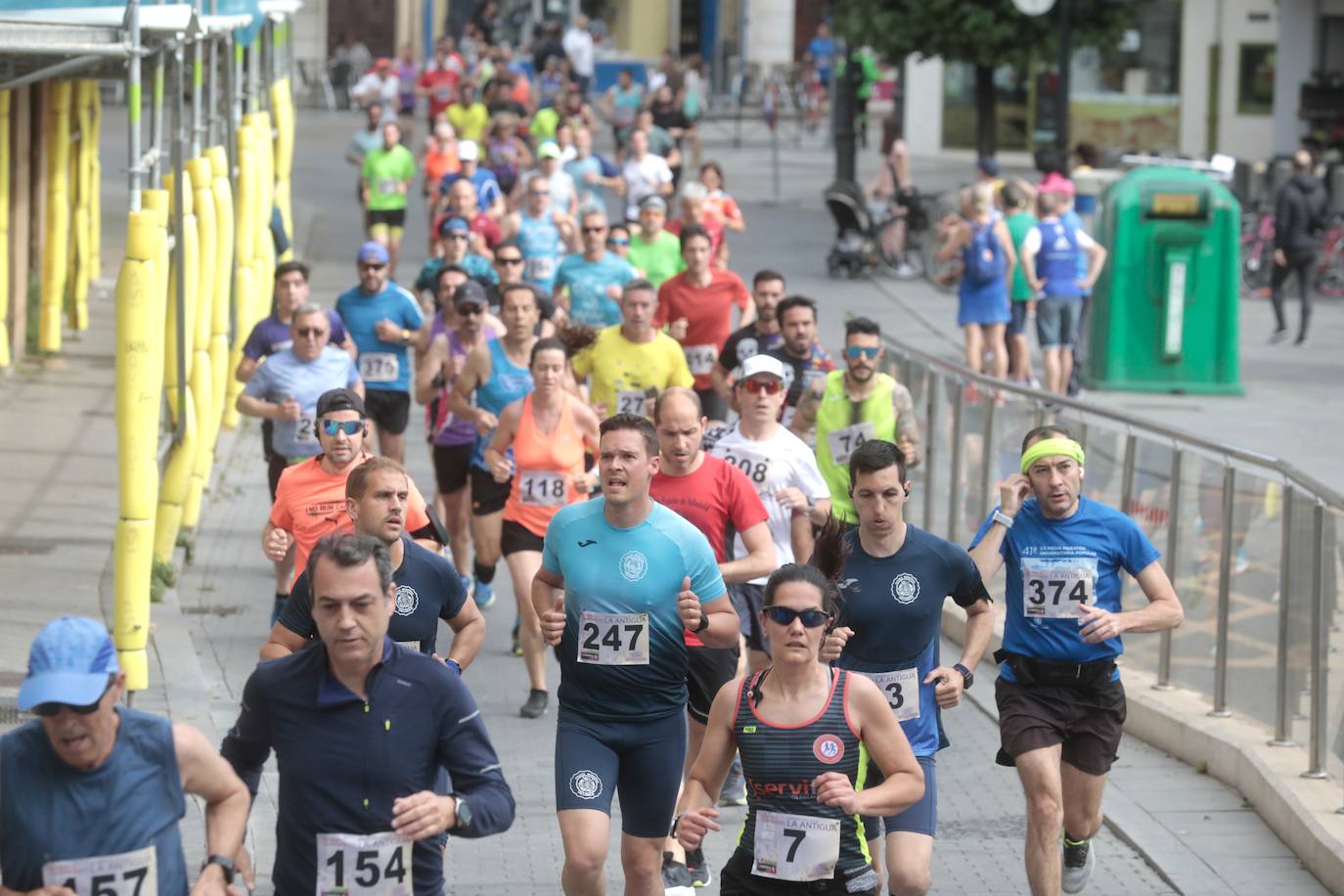 Fotos: La Carrera de La Antigua reúne a medio millar de atletas en Valladolid (1/3)