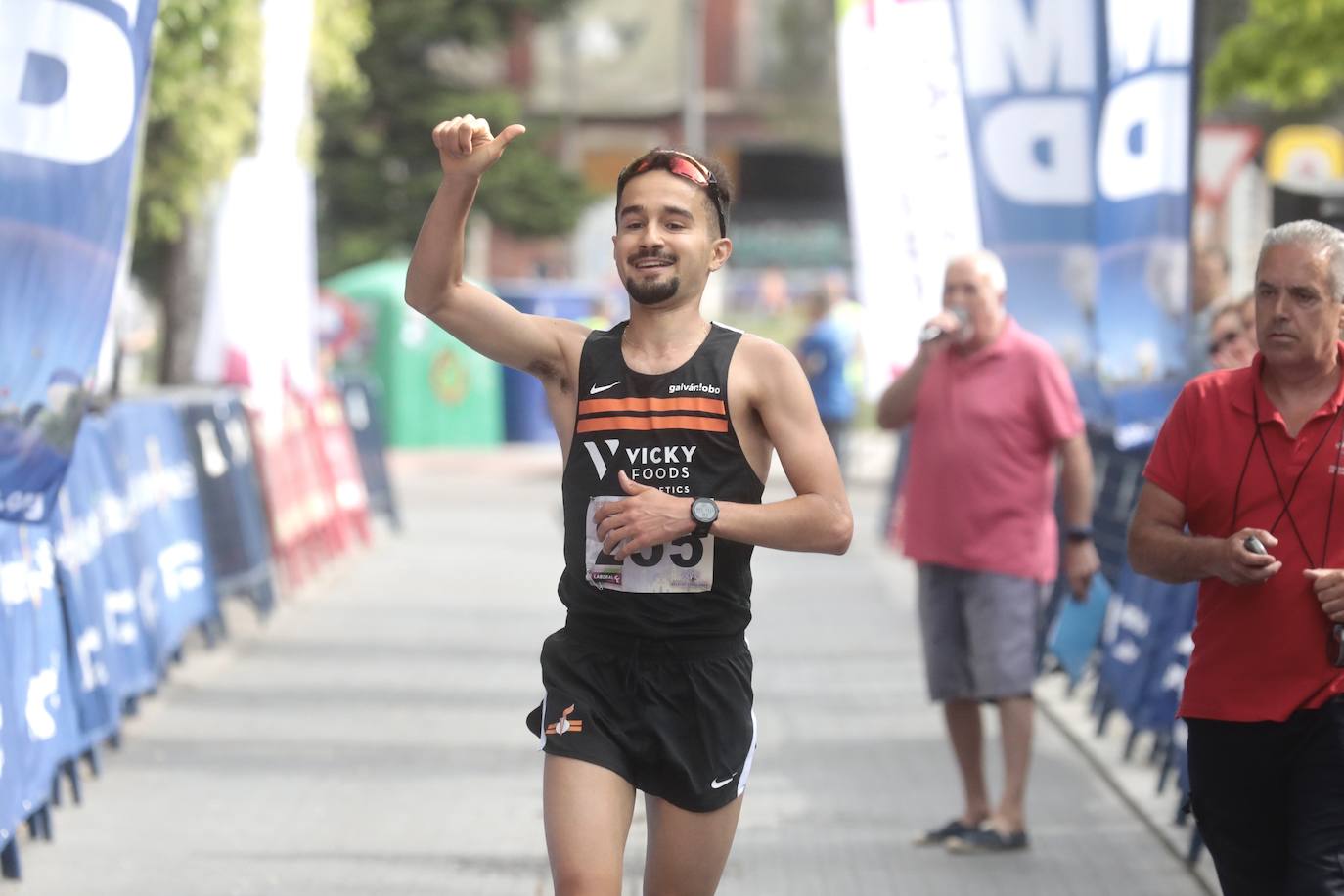Fotos: La Carrera de La Antigua reúne a medio millar de atletas en Valladolid (1/3)