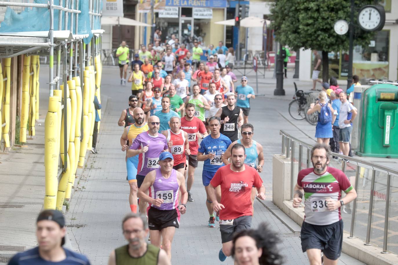 Fotos: La Carrera de La Antigua reúne a medio millar de atletas en Valladolid (1/3)