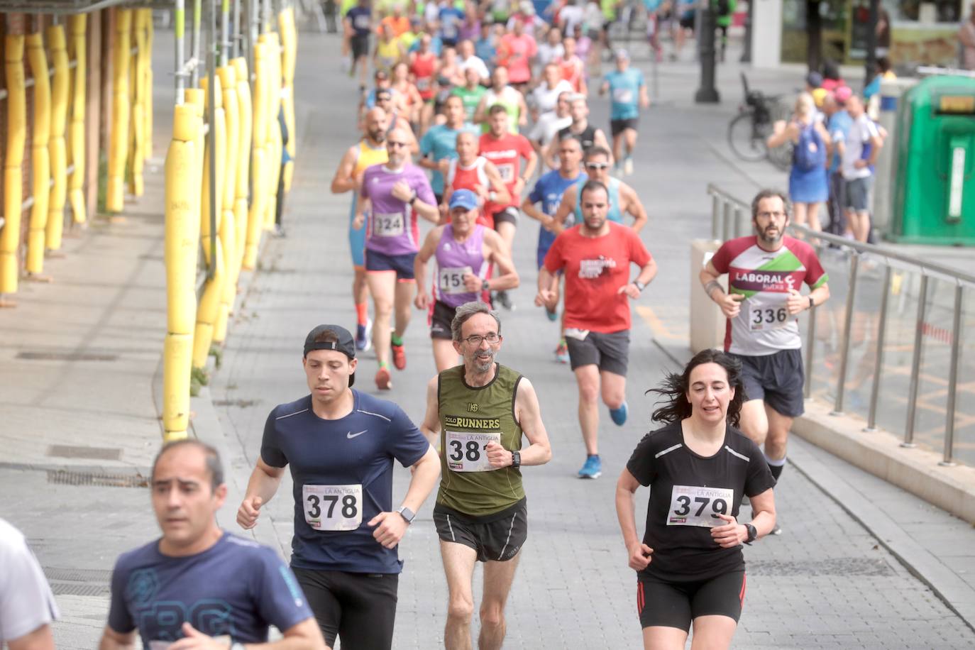 Fotos: La Carrera de La Antigua reúne a medio millar de atletas en Valladolid (1/3)