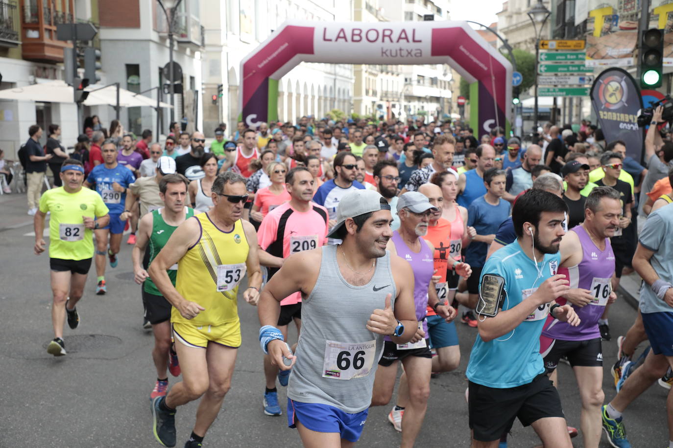 Fotos: La Carrera de La Antigua reúne a medio millar de atletas en Valladolid (1/3)