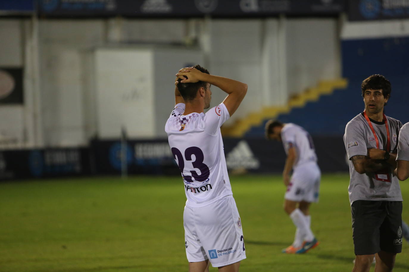 Fotos: Adiós al sueño del &#039;play off&#039; del Palencia Cristo