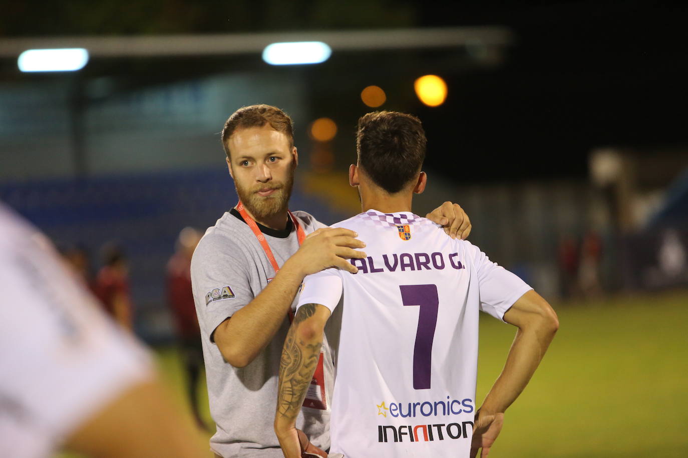 Fotos: Adiós al sueño del &#039;play off&#039; del Palencia Cristo