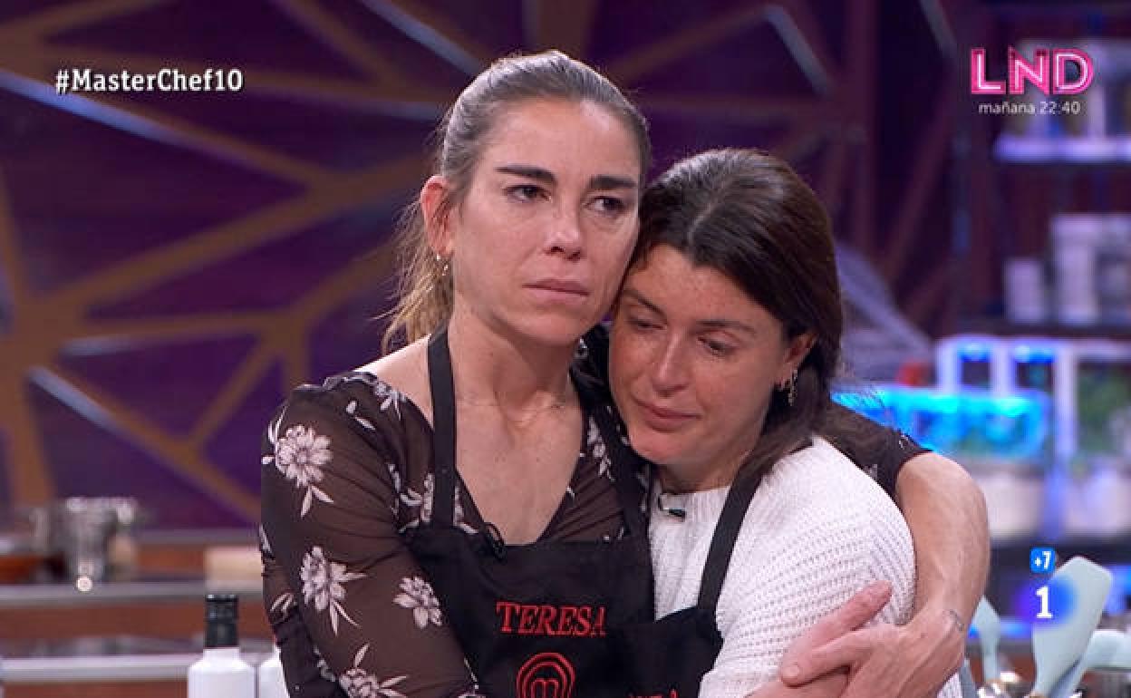 Teresa y Patricia, las dos concursantes eliminadas de la noche. 