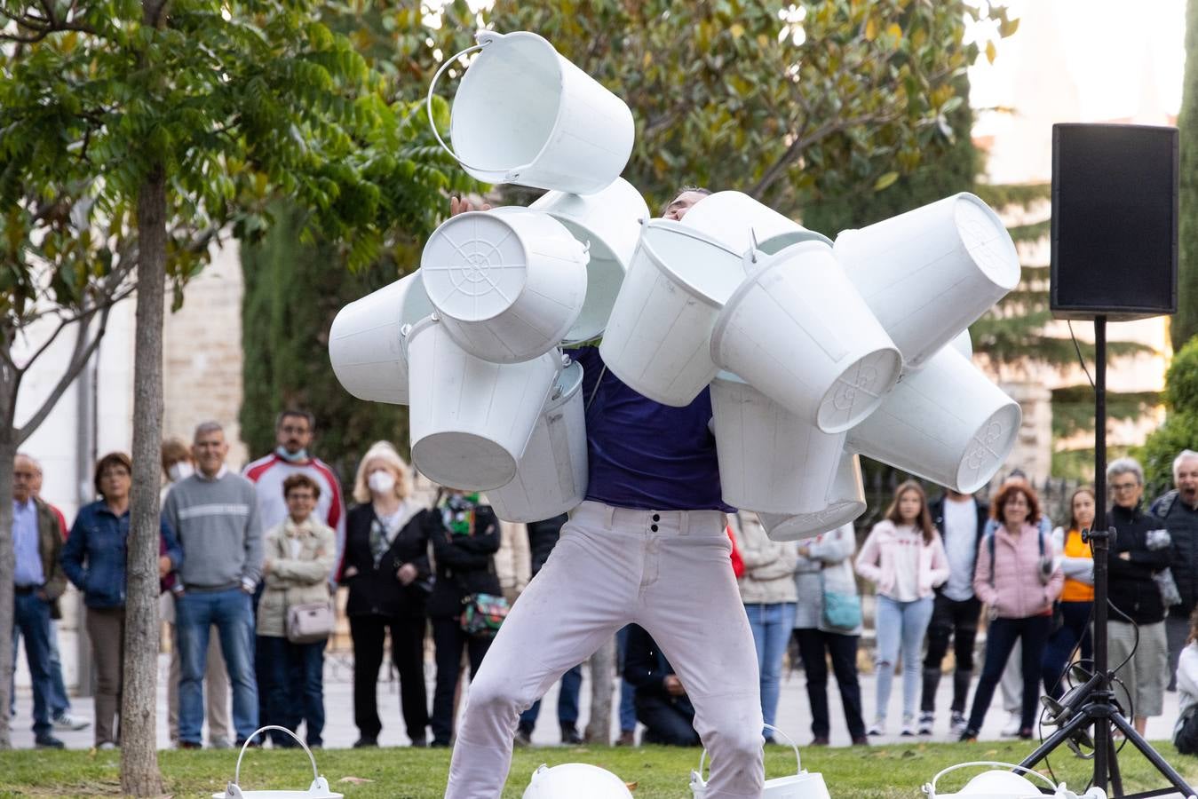 Fotos: Jornada inaugural del Festival de Teatro y Artes de Calle de Valladolid (1/2)