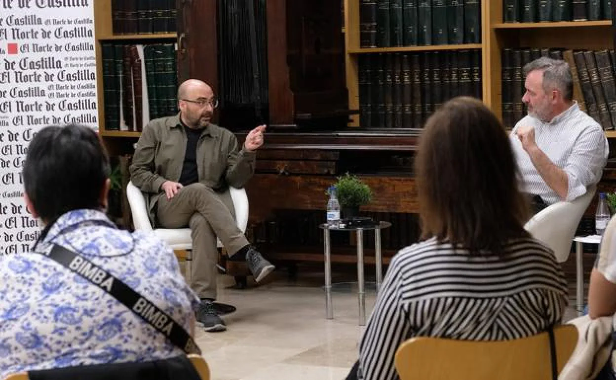 Rafa Vega 'Sansón', durante la charla con el director del periódico y un grupo de suscriptores de El Norte de Castilla digital.