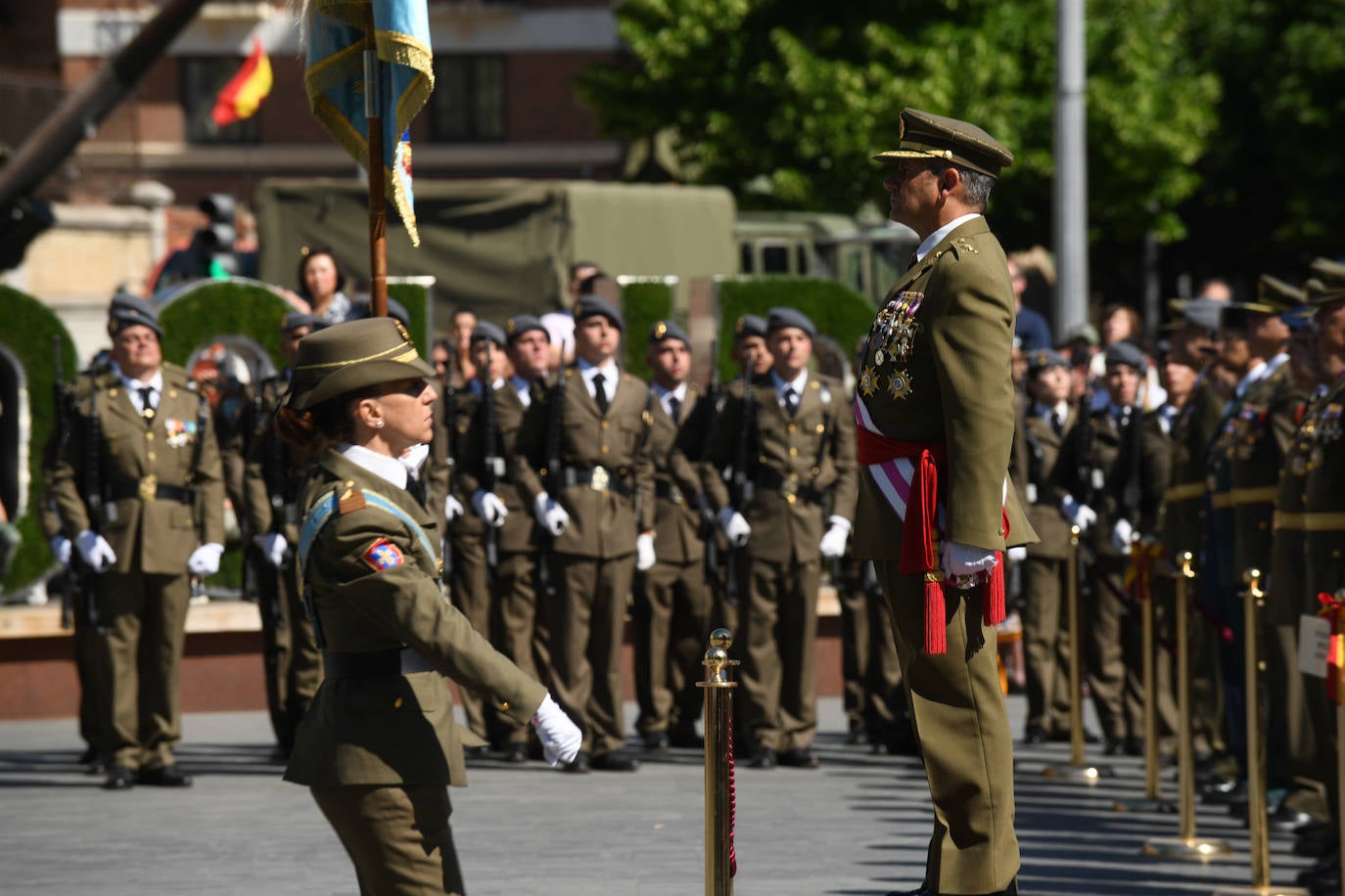 Fotos: Valladolid celebra el Día de las Fuerzas Armadas 2022