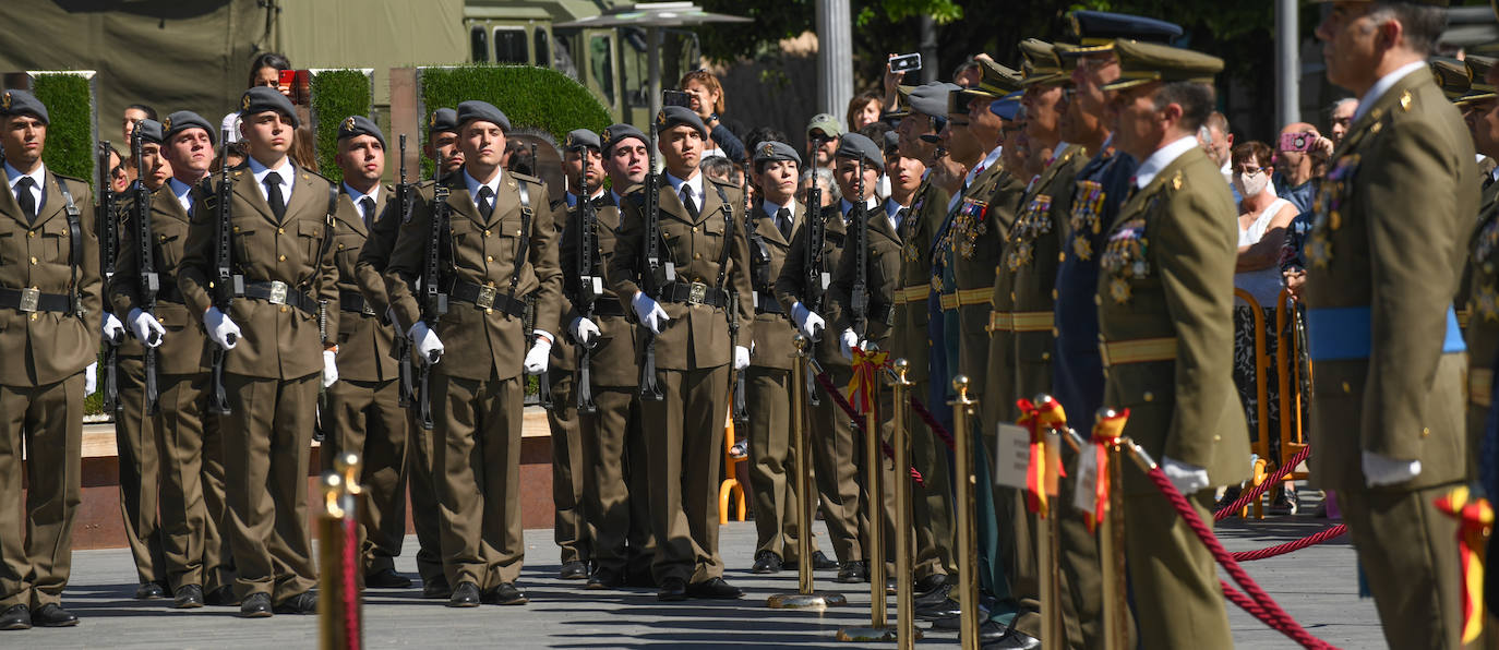 Fotos: Valladolid celebra el Día de las Fuerzas Armadas 2022