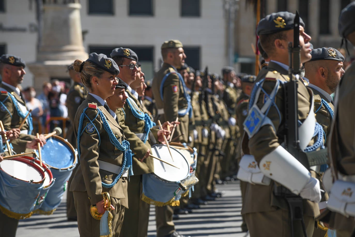 Fotos: Valladolid celebra el Día de las Fuerzas Armadas 2022