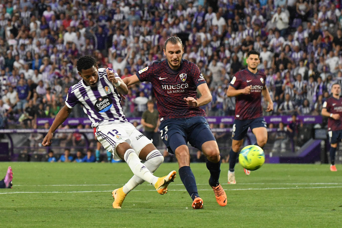 Real Valladolid 3-0 Huesca. 