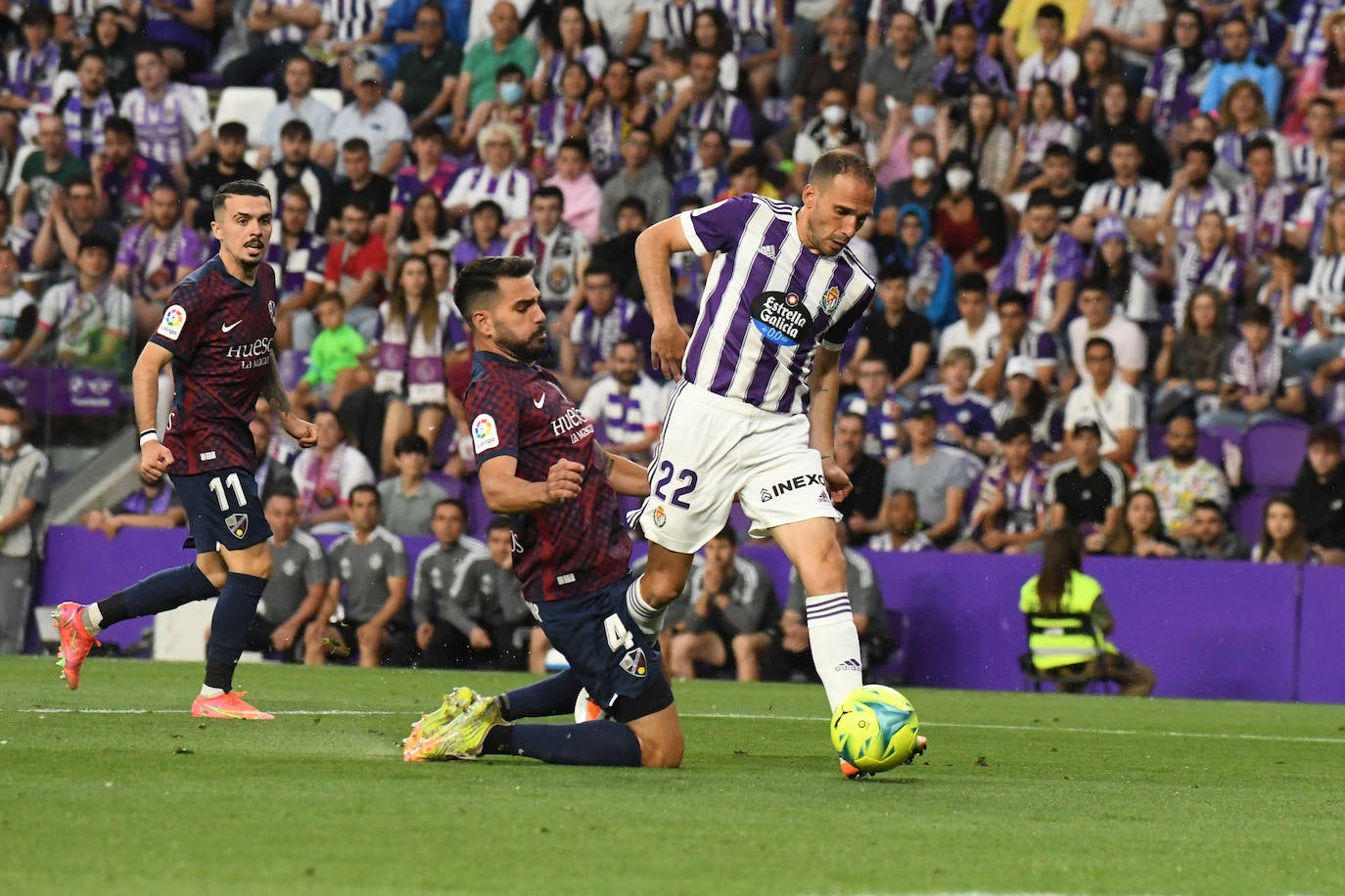 Real Valladolid 3-0 Huesca. 