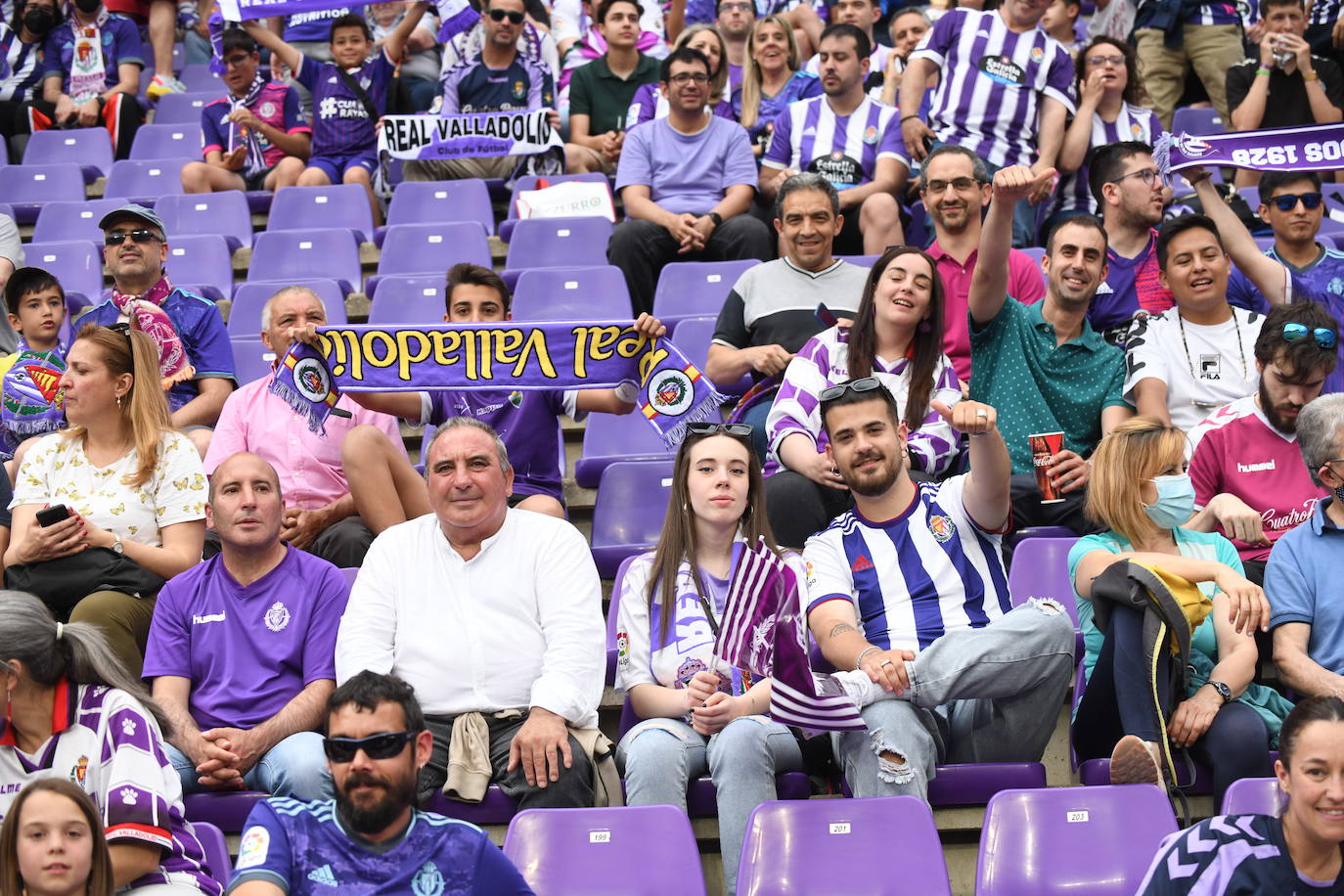 Fotos: Real Valladolid-Huesca. Búscate en la grada (4/8)