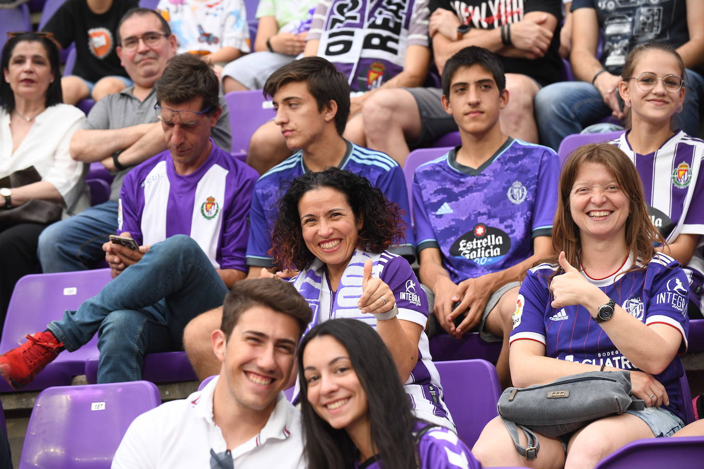 Fotos: Real Valladolid-Huesca. Búscate en la grada (4/8)