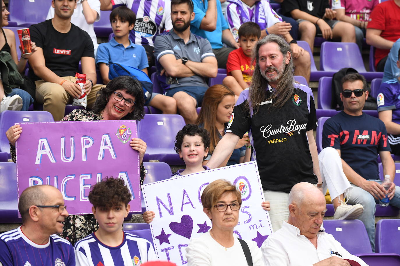 Fotos: Real Valladolid-Huesca. Búscate en la grada (5/8)