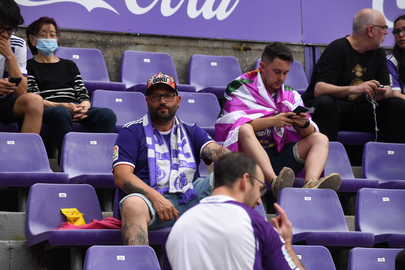 Fotos: Real Valladolid-Huesca. Búscate en la grada (6/8)