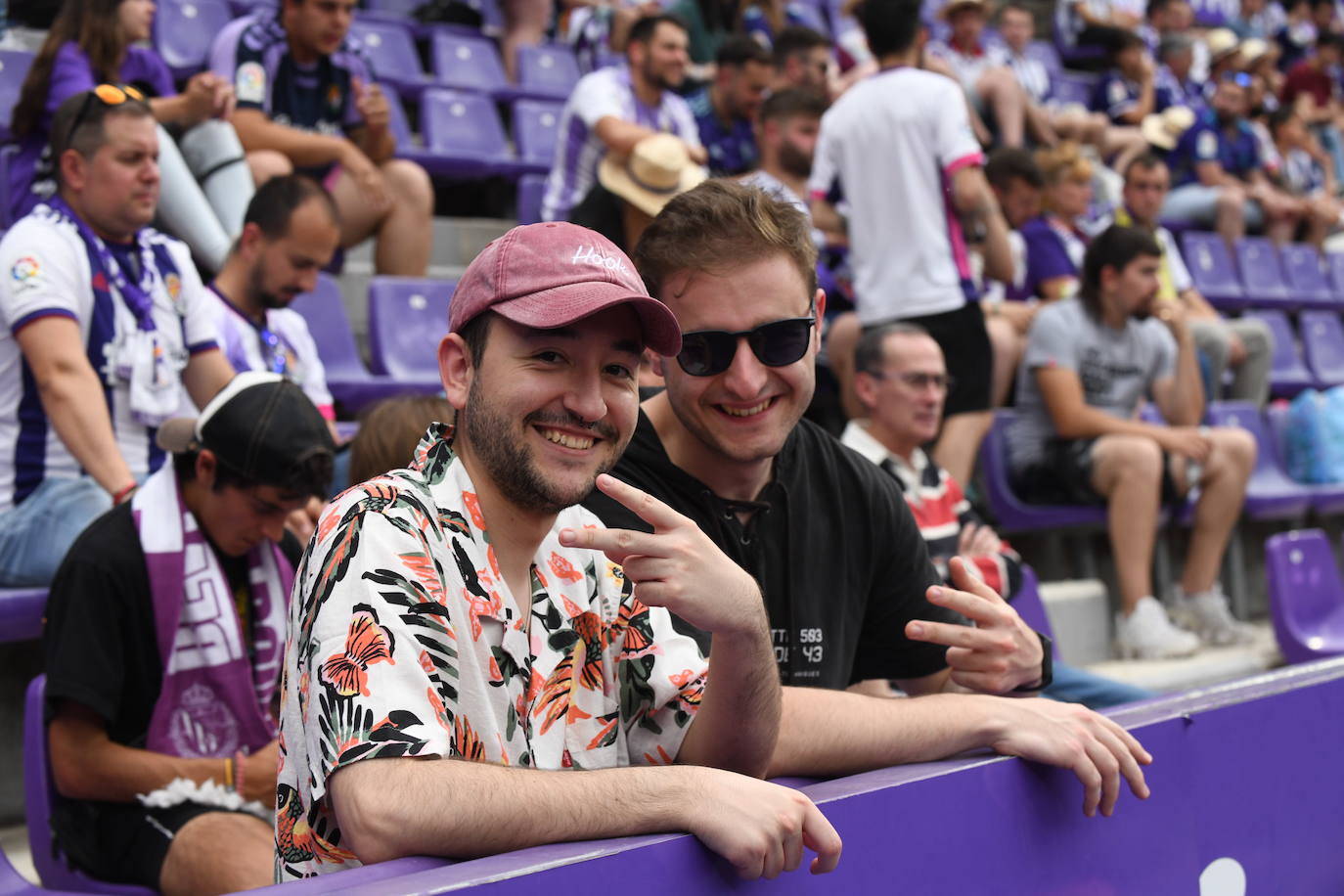 Fotos: Real Valladolid-Huesca. Búscate en la grada (7/8)