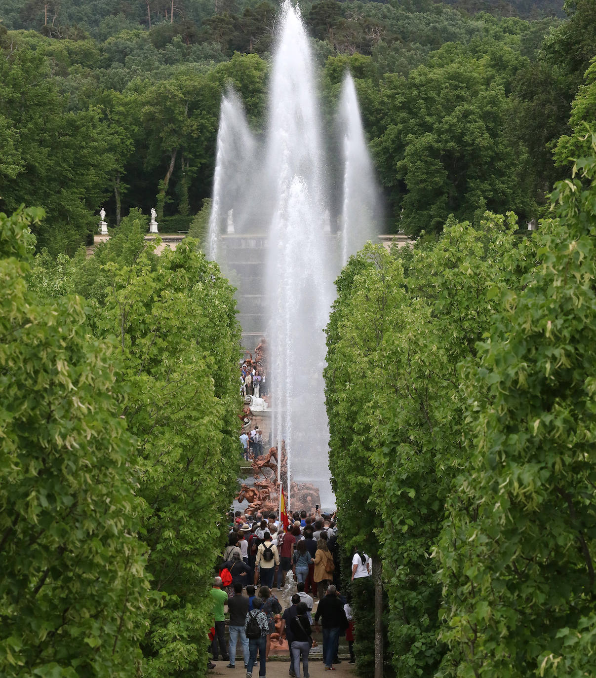 Encendido de las fuentes en el Palacio de la Granja 