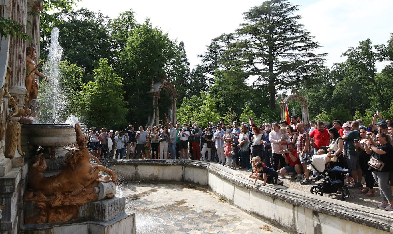 Encendido de las fuentes en el Palacio de la Granja 