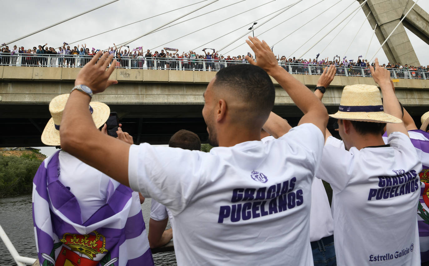 Fiesta del ascenso en La Leyenda del Pisuerga. 