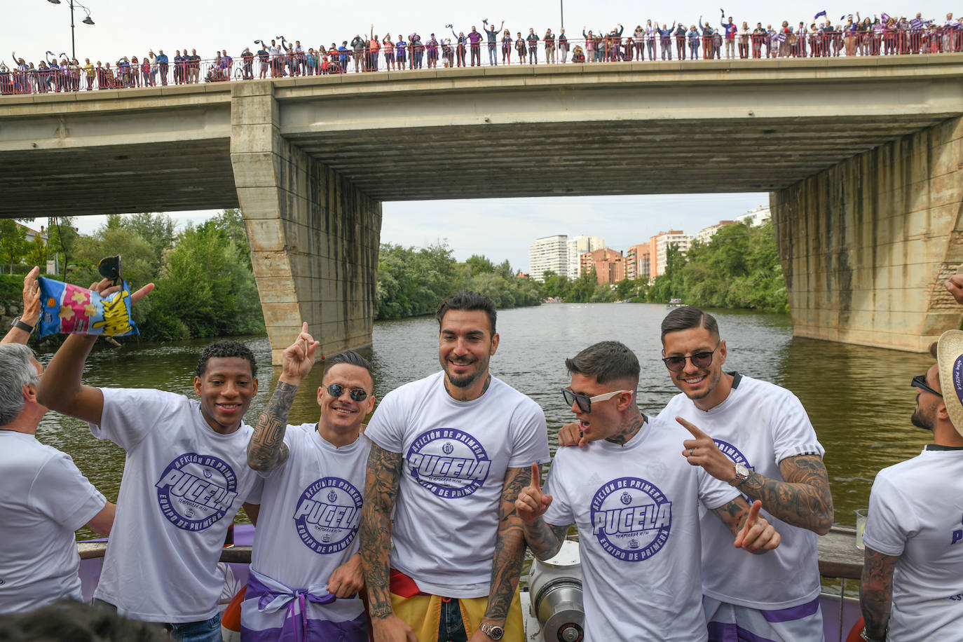 Fiesta del ascenso en La Leyenda del Pisuerga. 