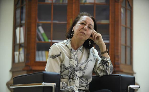 Milagros Alario, Defensora de la Comunidad Universitaria. 