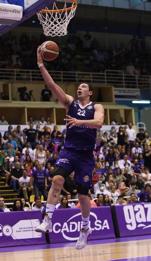 Fotos: Victoria del Real Valladolid Baloncesto ante el Estudiantes (67-54)