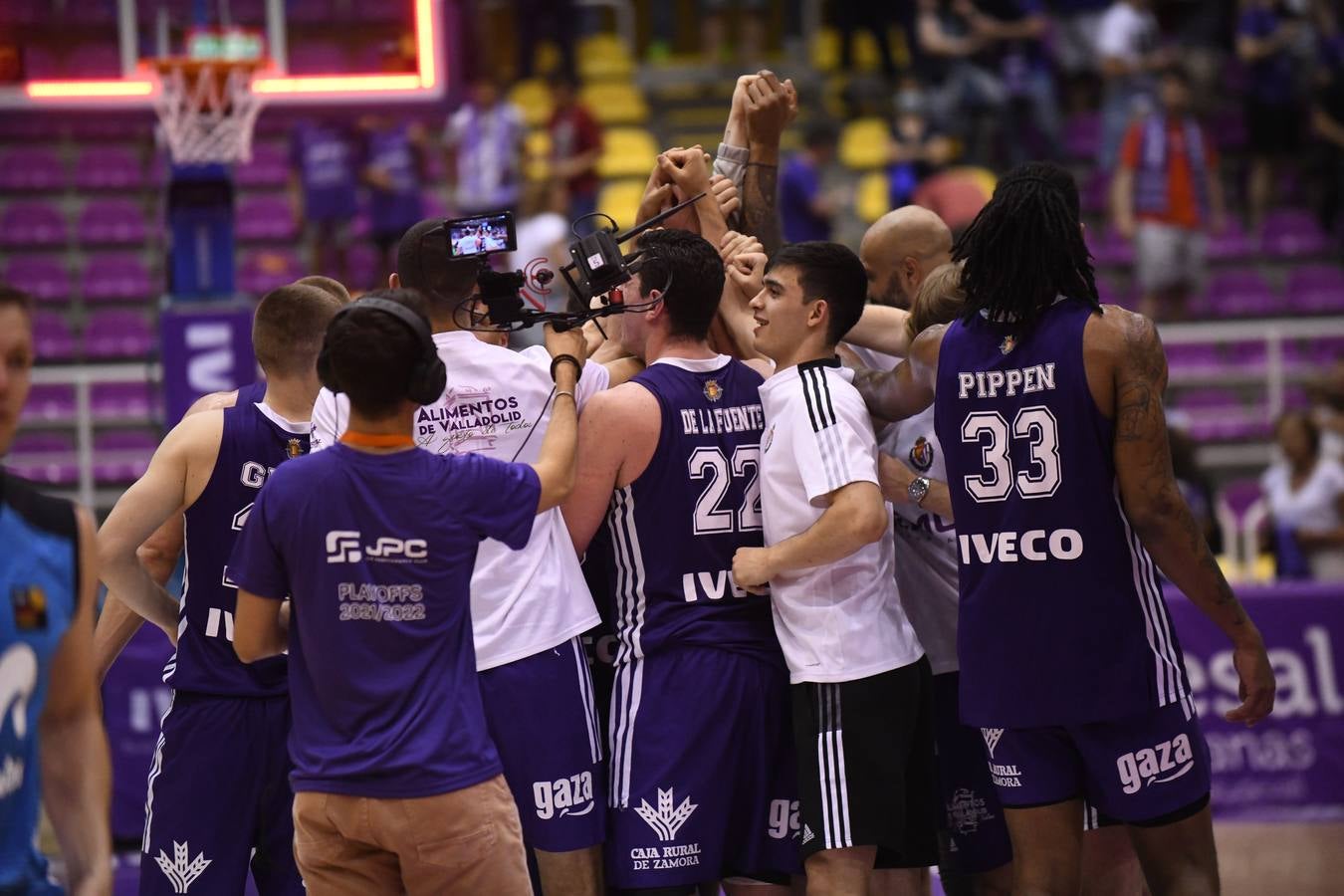 Fotos: Victoria del Real Valladolid Baloncesto ante el Estudiantes (67-54)