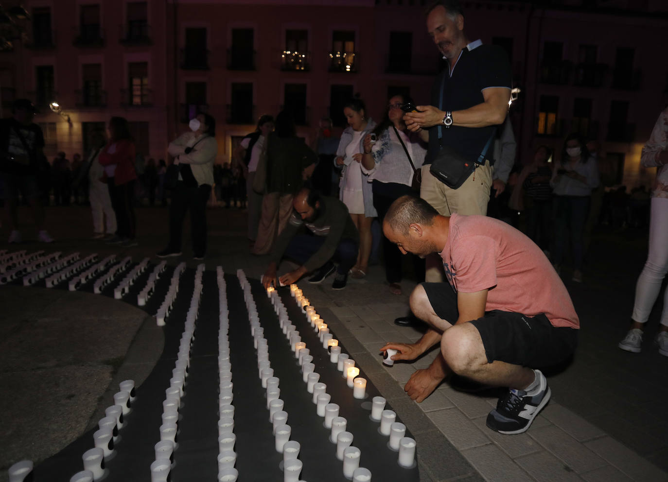 Fotos: &#039;La noche de las velas&#039; festeja los 700 años de la Catedral de Palencia