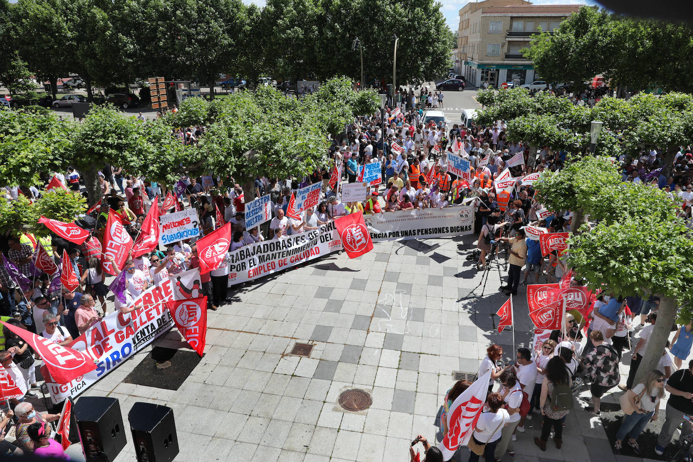 Fotos: Venta de Baños sale a la calle para reclamar el mantenimiento de Siro