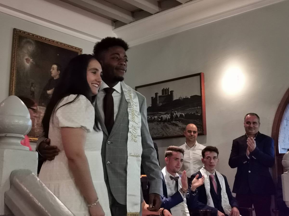 Fotos: Pedida de Rosquillas y coronación de reyes en los quintos de Torrelobatón