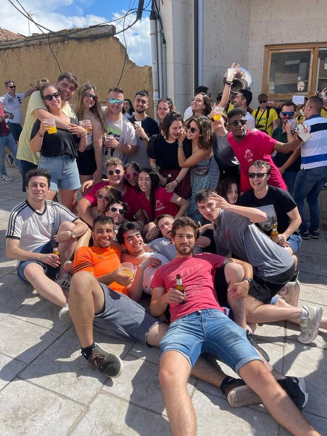 Fotos: Pedida de Rosquillas y coronación de reyes en los quintos de Torrelobatón