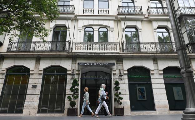 Parrado asume el 16 de junio la gestión del hotel Recoletos tras subrogar a la plantilla de Meliá