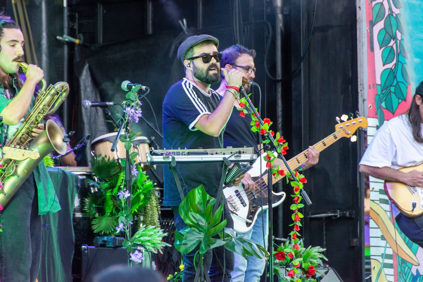 La plaza de San Miguel se llenó de música y de ambiente en el retorno del festival palentino de música indie