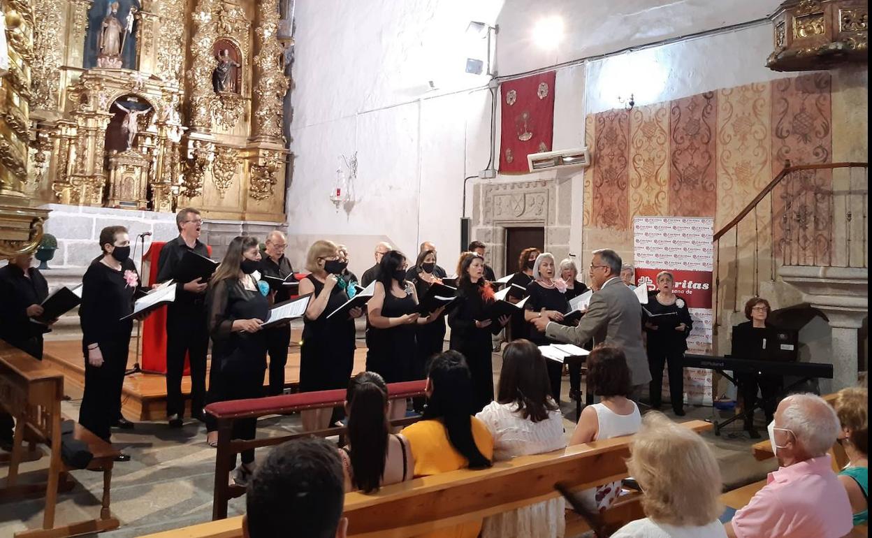 Navas de San Antonio recauda más de 800 euros para refugiados ucranianos