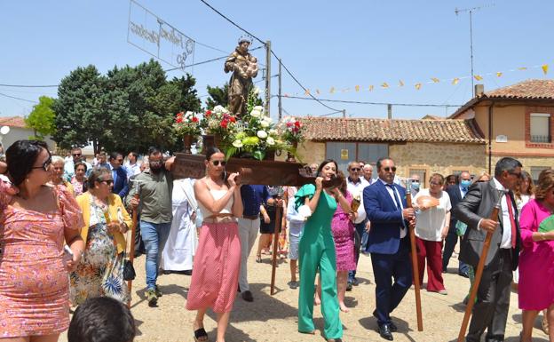 Procesión en La Mudarra.