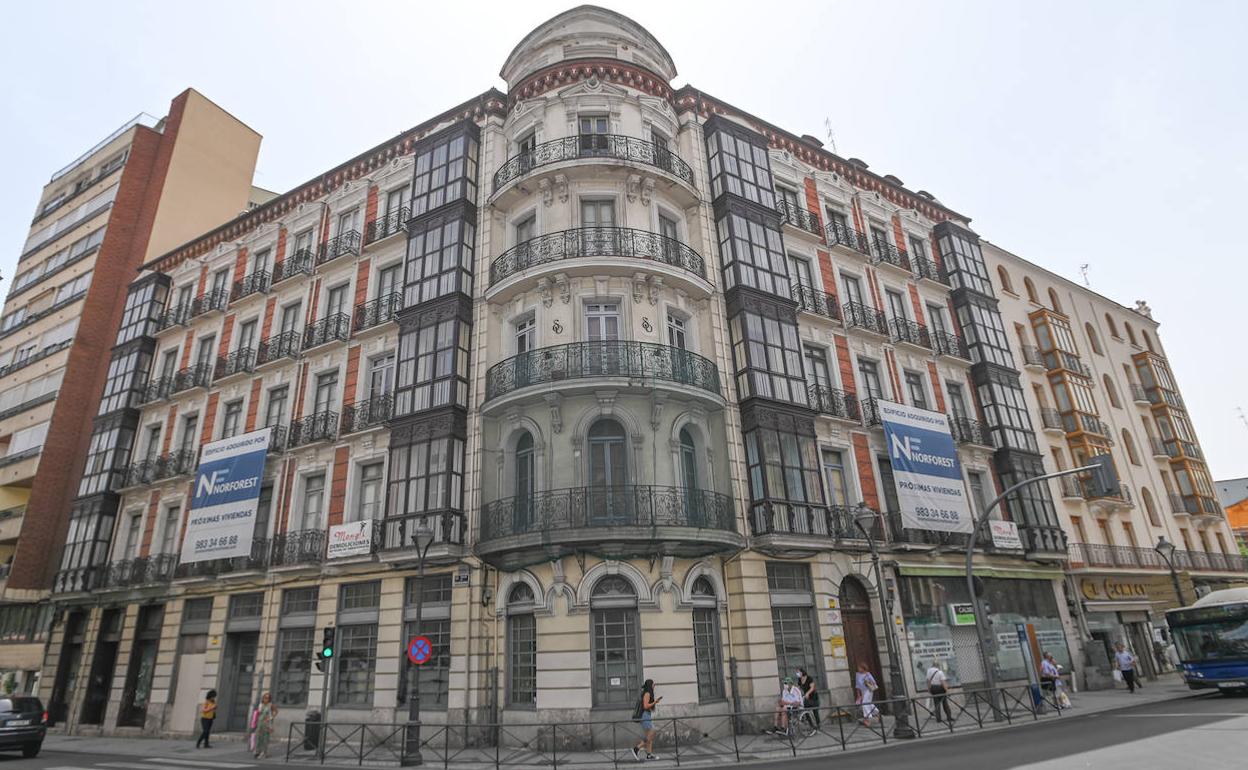 El Ayuntamiento ha concedido licencia de obra para la rehabilitación del edificio del número 10 de Bajada de la Libertad, frente al Calderón.