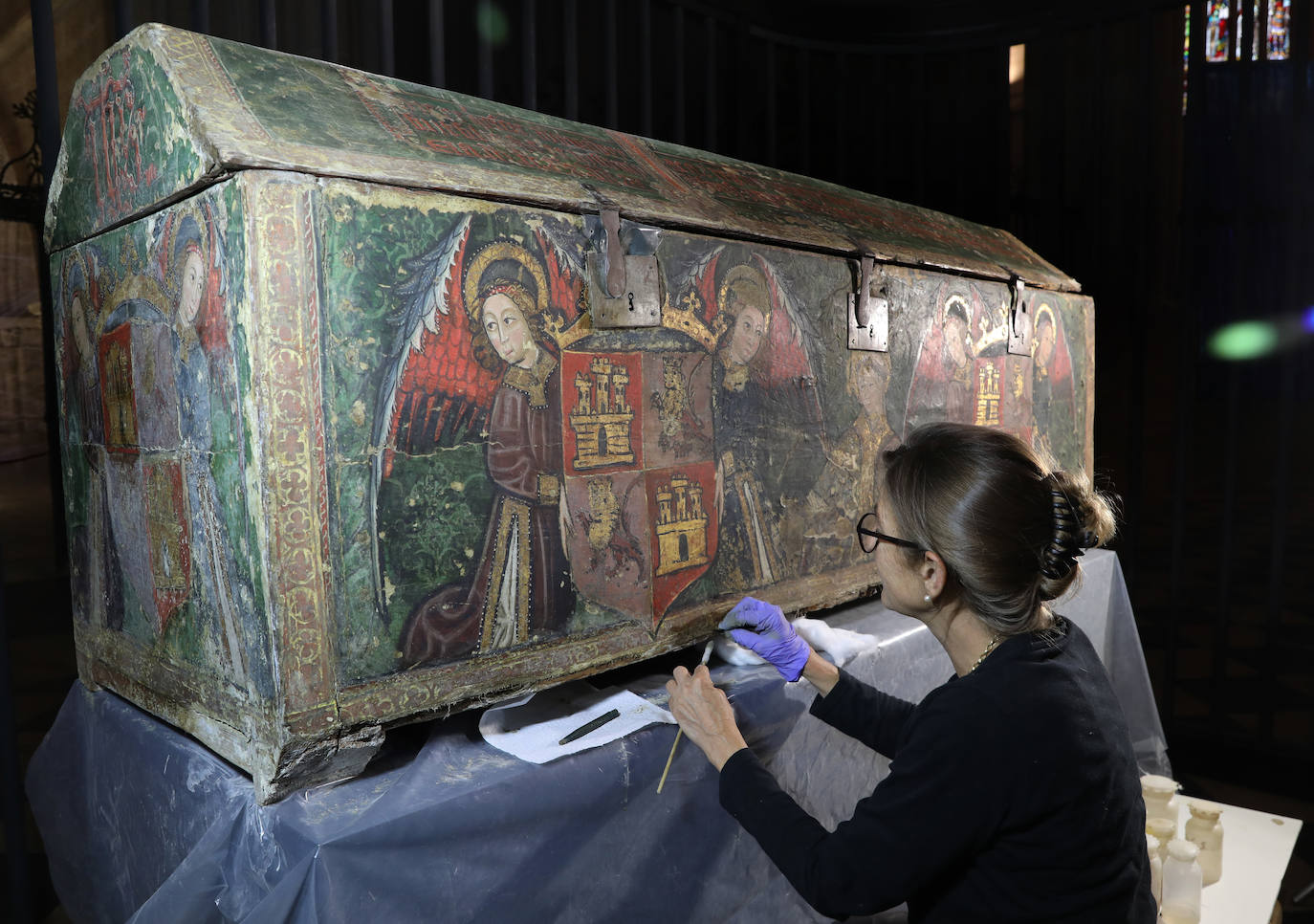 La muestra de arte religioso permanecerá abierta hasta el 11 de diciembre por el séptimo centenario de la Catedral. 