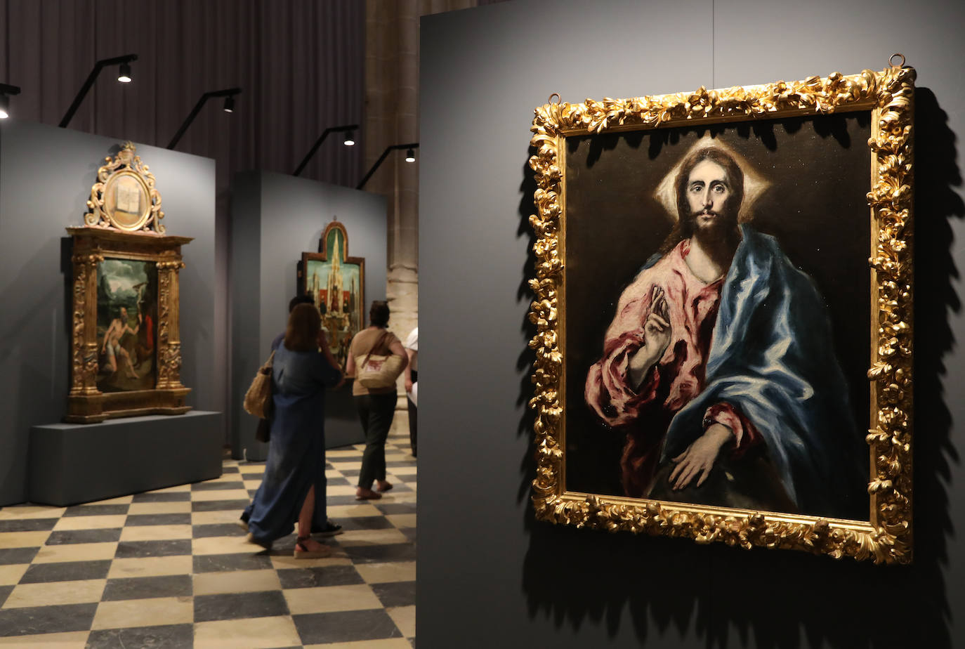 La muestra de arte religioso permanecerá abierta hasta el 11 de diciembre por el séptimo centenario de la Catedral. 
