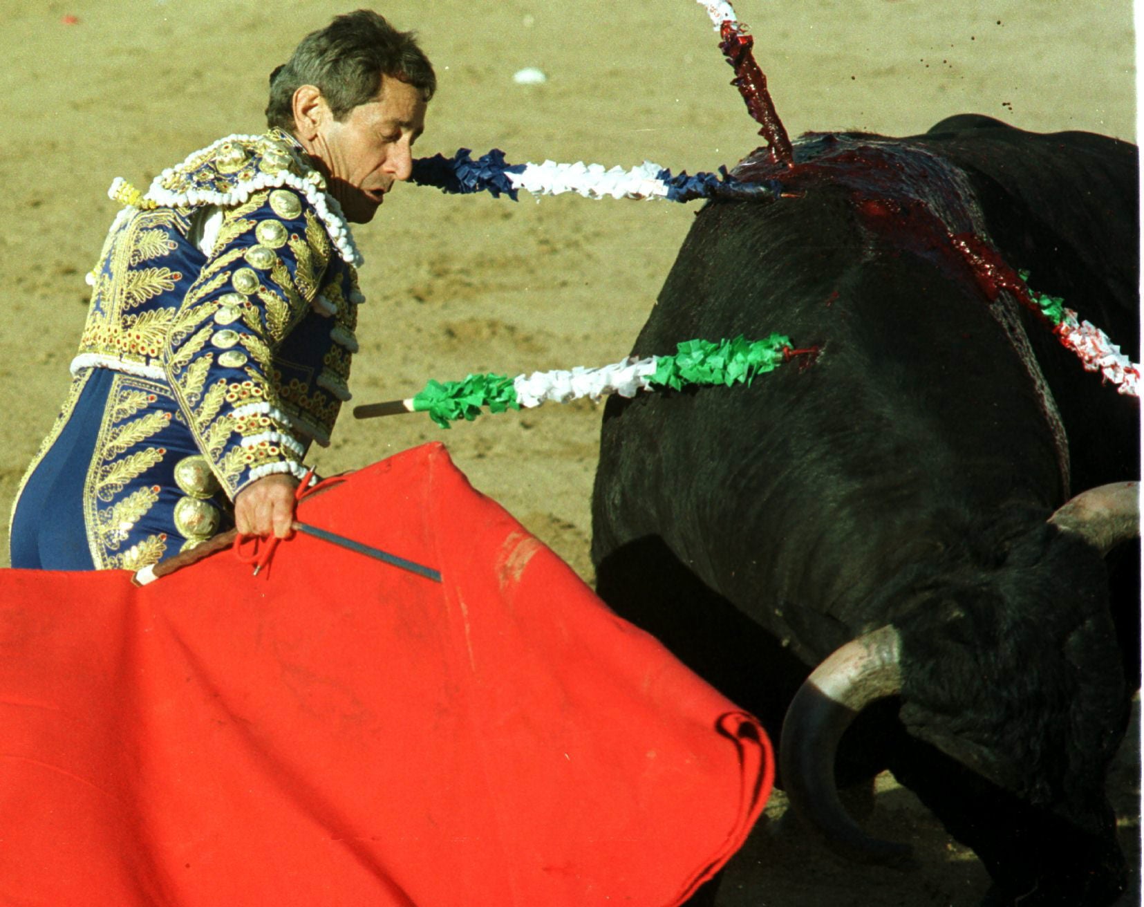 Andrés Vázquez, durante su reaparición en Sahagún después de 18 años de ausencia en el año 2000.