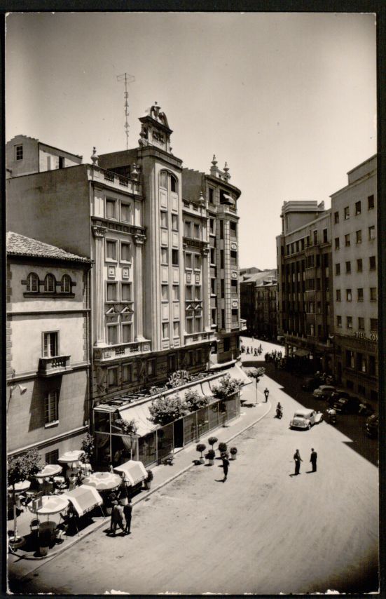 El hostal tenía 110 habitaciones y 50 cuartos de baño, distribuidos entre los cuatro pisos del edificio.