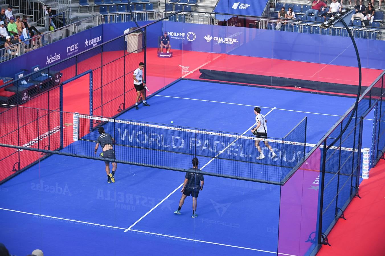 Fotos: Arranca en la Plaza Mayor el Valladolid Máster Caja Rural de Zamora Trofeo Recoletas