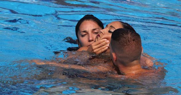 Fotos: Rescatan a la nadadora Anita Álvarez tras desmayarse en el agua