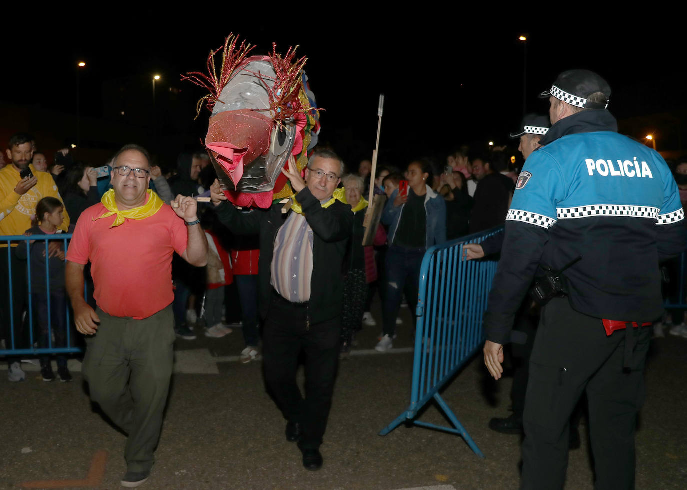 Fotos: Hoguera de San Juan en Palencia