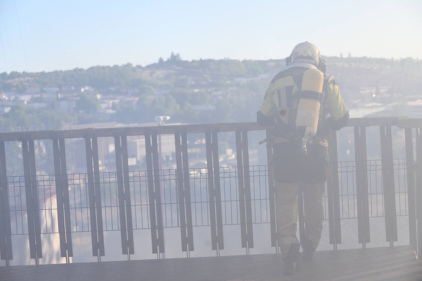 Fotos: Incendio en la Cuesta de la Maruquesa, Valladolid