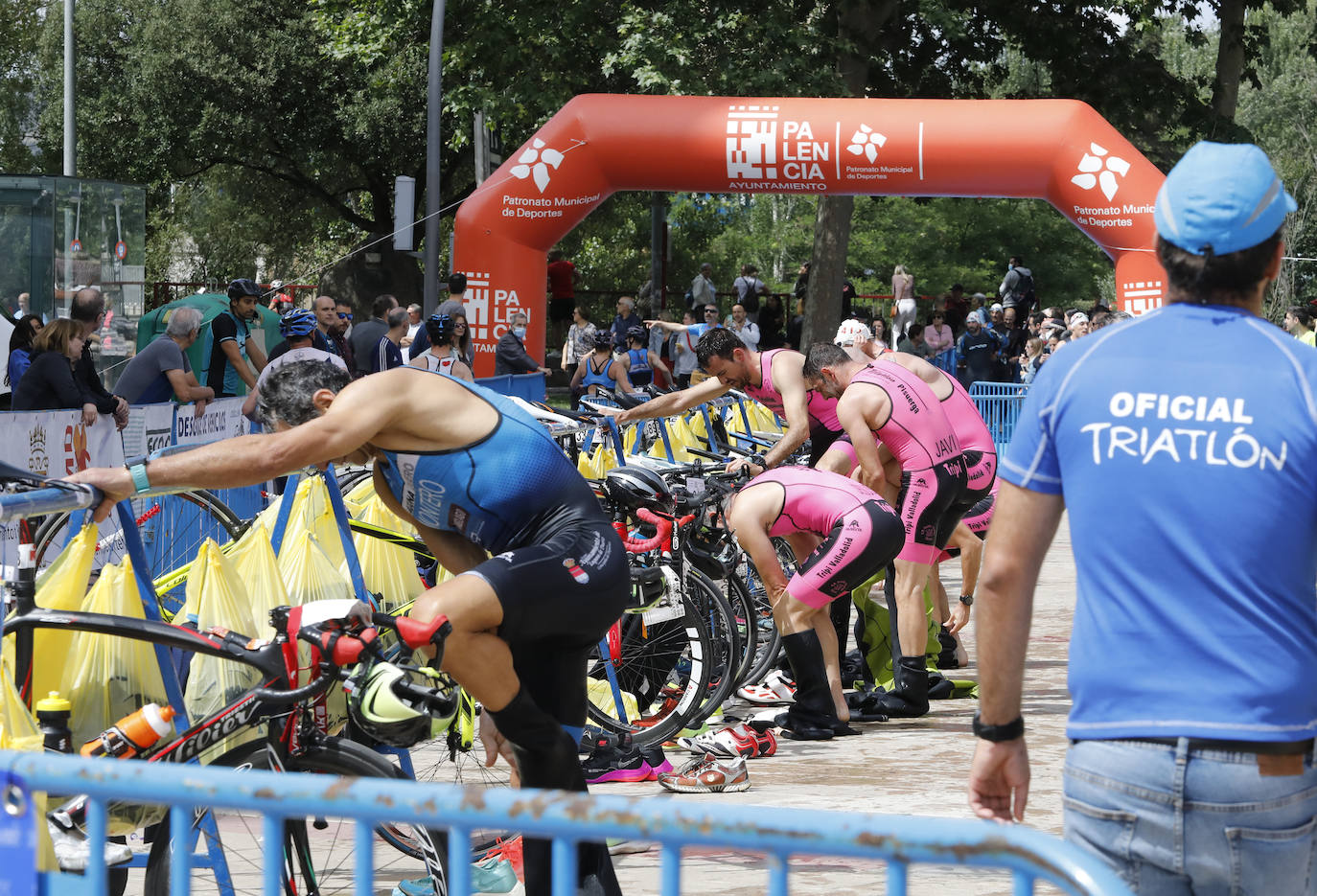 La prueba contó con la participación de 127 triatletas en el popular circuito urbano